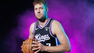 Саша вече чупи рекорди в Сакраменто, доволен е от началото на лагера при Кралете