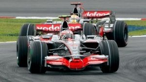 Макларън приема наказанието