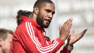 Суонси отряза Евертън за капитана си