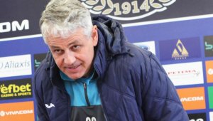 Гонзо брани Стойчо и от феновете