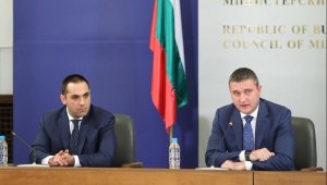 Войната продължава: Министър Горанов се изказа по сагата "Божков-Домусчиев"