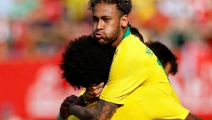 Бразилия в еуфория: Неймар е готов за игра