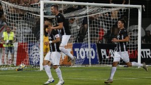 Локо на 93: "Смърфовете" се завърнаха в Европа с голяма победа + СНИМКИ