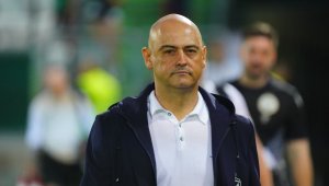 Левски ще уволнява Мота от Лудогорец