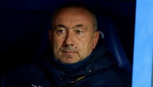 Мъри Стоилов отново поема Астана?