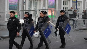 Задържаха бивш турски национал и още 11 души за манипулации на фондовата борса