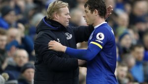 Eвертън продава Баркли, ако не преподпише