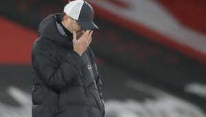 Клоп наведе глава: Трудно е да гостуваш на Манчестър Юнайтед