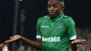 Ново двайсет: Бордо дава 6 млн. евро за Кафу, Лудогорец иска 10 млн.