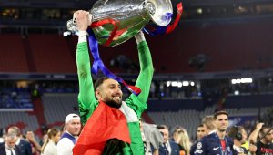 Сити обяви големия трансфер на Донарума