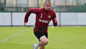 Ботев Пловдив отново остана без Неделев