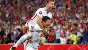 Левандовски подобри рекорд на Евро 2016
