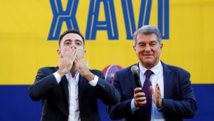 Добър ли е? Коутиньо се подмаза на Шави