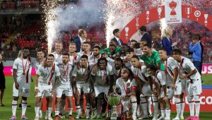 Милан би Монца с дузпи за Трофея Берлускони (видео)