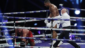 Джошуа за Фюри: Готов съм да се бия с този тип и без титли