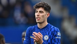 Финансова драма: Звезда на Челси плаща от джоба си разходите за гостуванията