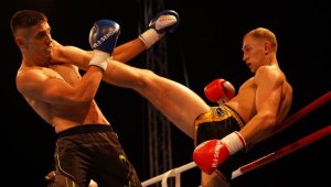 Сърбинът Никола Тодорович надви Майкъл Астур в здрава битка на SENSHI 13