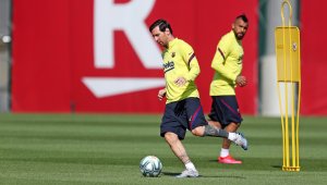 Трансфер в Интер? Морати вече бие отбой за Меси