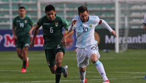 Меси полудя: Ходи се ш*бай, з*дник плешив! + ВИДЕО