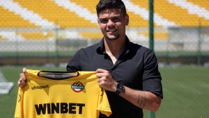 ОФИЦИАЛНО: Виана се завърна в Ботев Пловдив