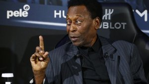 Пеле с оптимистични думи след операцията