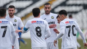 Славия с ценен успех над един от преките си конкуренти за оцеляване