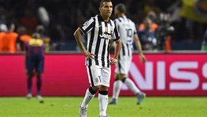 Тевес напуска Юве, връща се в Бока