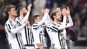 Опитните играчи дърпат "Старата госпожа"