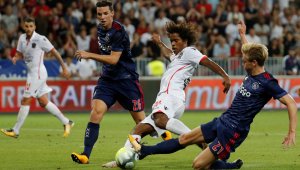 Аякс отново остана без групите на най-добрите