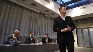 Бербатов не се отказва, иска да бутне Боби Михайлов още в петък