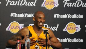 Лудост: Продават кесия с въздух от последния мач на Коби