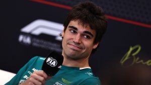 Супермодел омая ас от Формула 1 + СНИМКИ