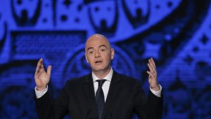 Инфантино към Модрич: А ако спечелиш мач с тази система?