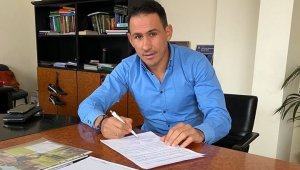 ОФИЦИАЛНО: Живко Миланов преподписа с Левски