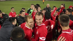 Решено е: Феновете на ЦСКА не искат обединение с Литекс