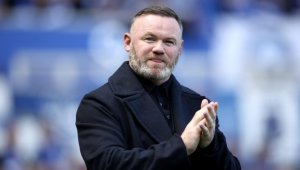 Легенда на Ман Юнайтед оплю здраво клуба заради Погба, Златан и Лукаку