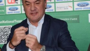 Боби лапа 100 000 долара от араби
