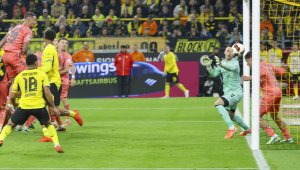Борусия изпусна Вердер от 2:0 в луд край в Дортмунд