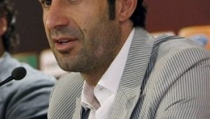 Фиго: Роналдо не се държа като истински капитан