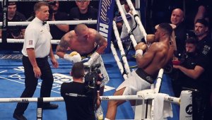  Уайлдър каза кой ще спечели: Усик или Джошуа?