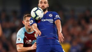 Юве се чуди как да разкара ненужния Игуаин, дори го предложи на Интер