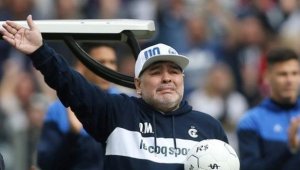 Шокиращо разкритие! Марадона поискал алкохол след операцията малко преди смъртта си?