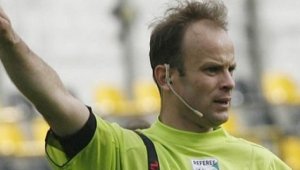 Николай Йорданов ще надува свирката на Лудогорец - Левски