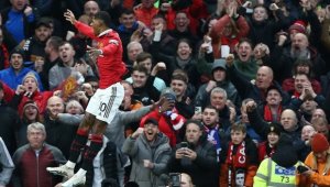 Лийдс Юнайтед - Манчестър Юнайтед