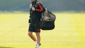 Вижте животът на футболистите след приключване на кариерите им