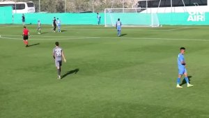 Левски - Гълф Юнайтед 4:0