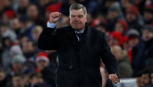 Алърдайс отмени Коледното парти на Евертън