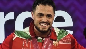 Майката на Карлос Насар в еуфория