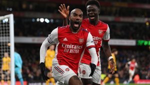 След драма в края! Арсенал обърна Вълците и гледа към Топ 4