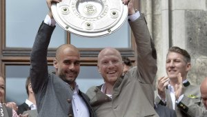 Байерн изигра феновете си с фалшива сребърна салатиера + ВИДЕО